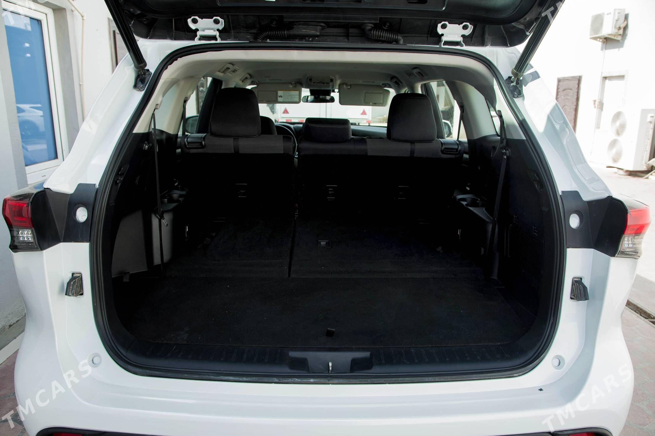 Toyota Highlander 2020 - 460 000 TMT - Мары - img 1