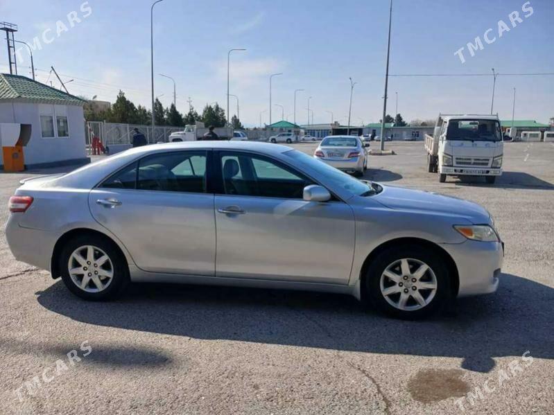 Toyota Camry 2011 - 162 000 TMT - Теджен - img 1