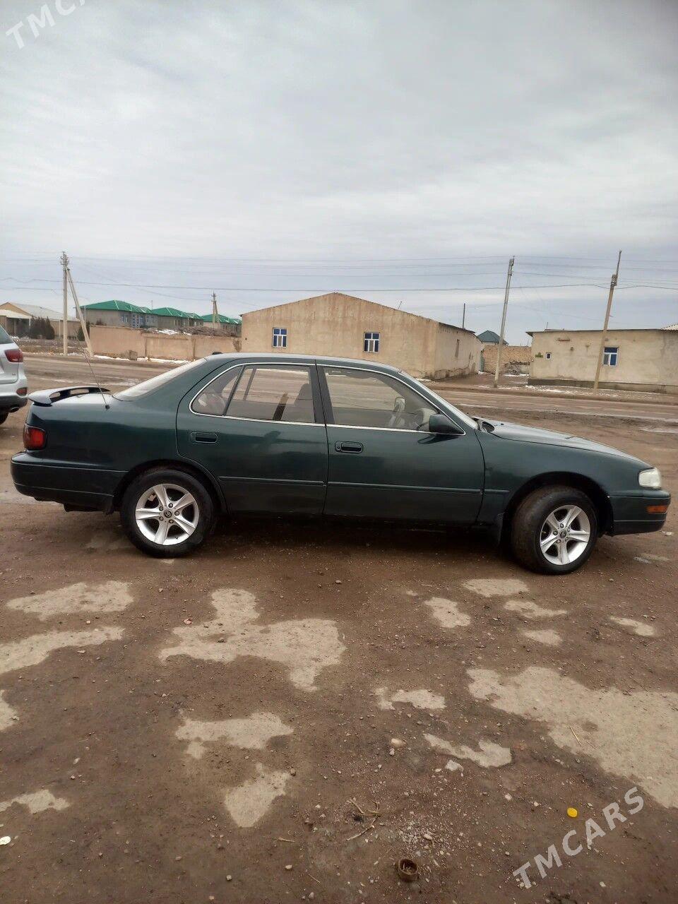 Toyota Camry 1993 - 105 000 TMT - Gubadag - img 1