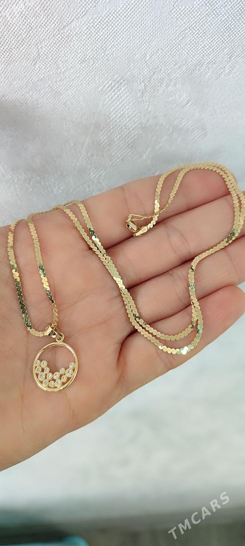 gyzyl sepoçka - Мир 2 - img 1