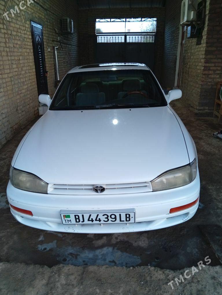 Toyota Camry 1992 - 100 000 TMT - Saýat - img 1