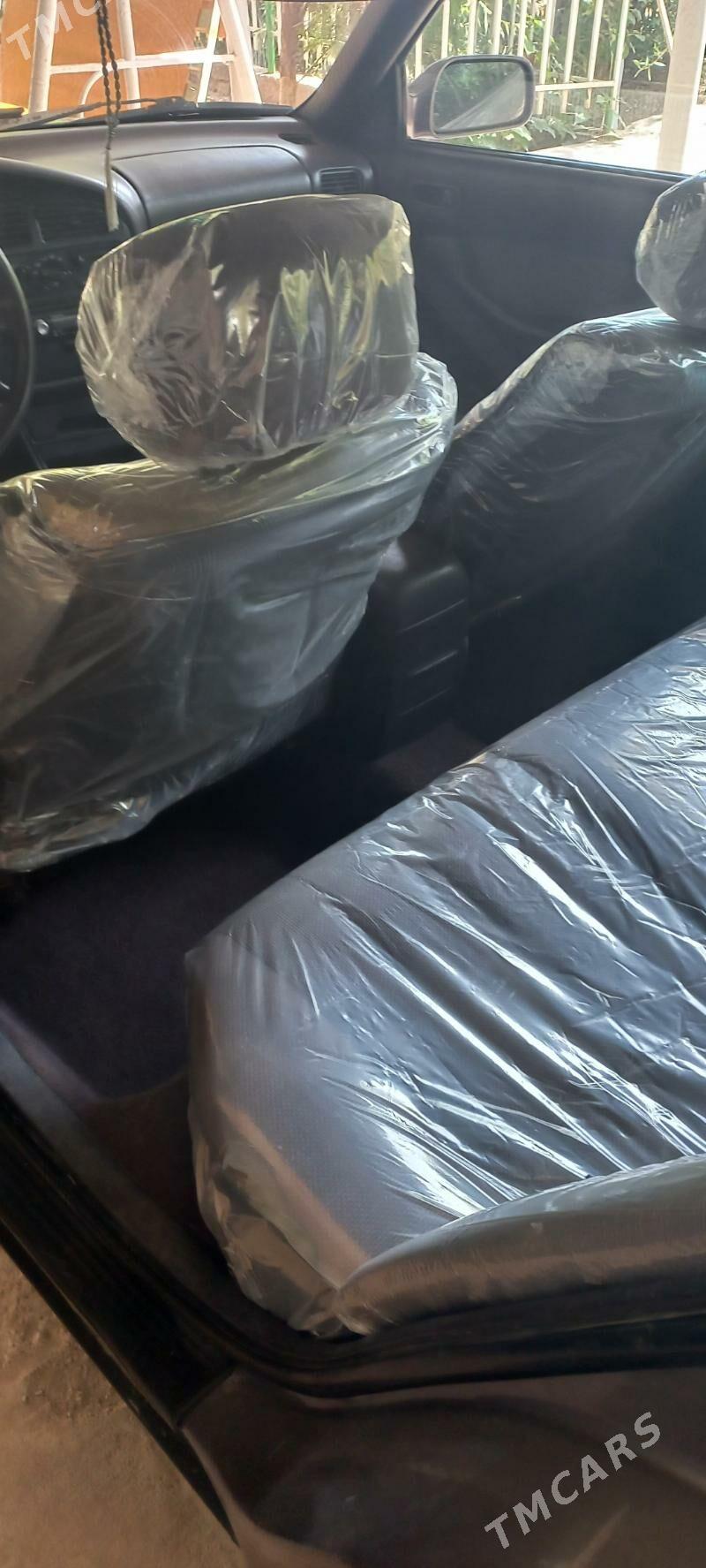 Toyota Camry 1995 - 112 000 TMT - Гурбансолтан Едже - img 1