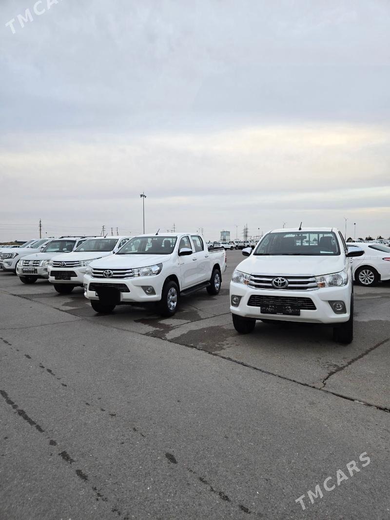 Toyota Hilux 2020 - 460 000 TMT - Aşgabat - img 1