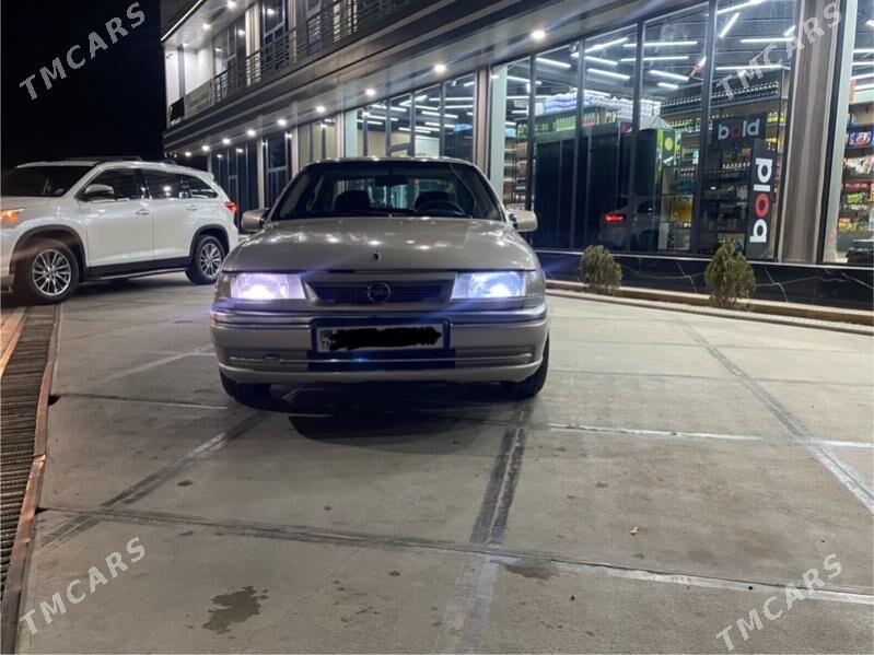 Opel Vectra 1993 - 39 000 TMT - Mary - img 1