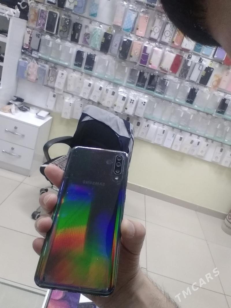 Samsung A50 - Торговый центр "15 лет Независимости" - img 1