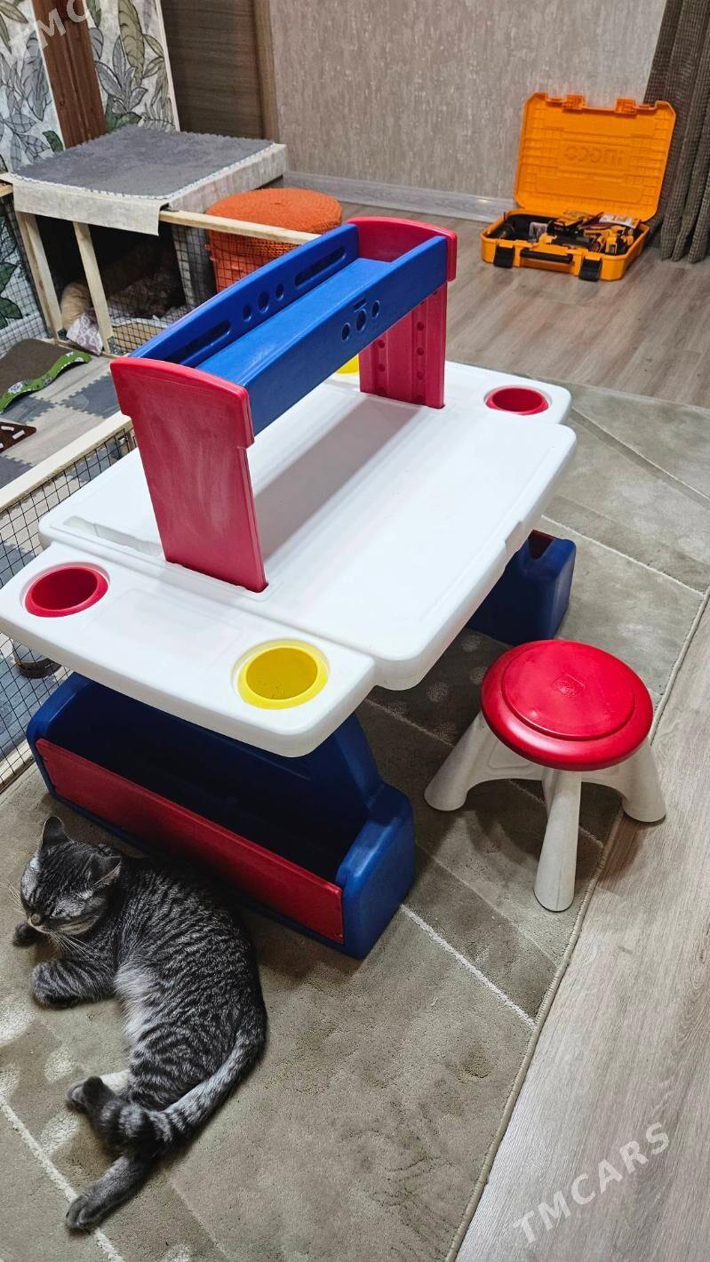 стол детский и два стульчика - Aşgabat - img 1
