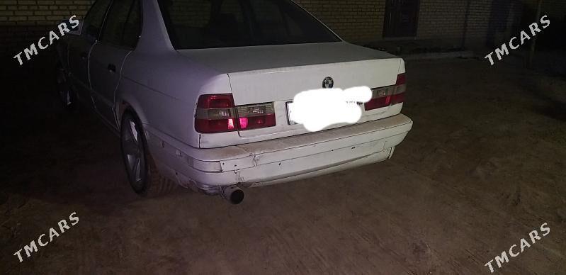 BMW 520 1992 - 35 000 TMT - Мары - img 1