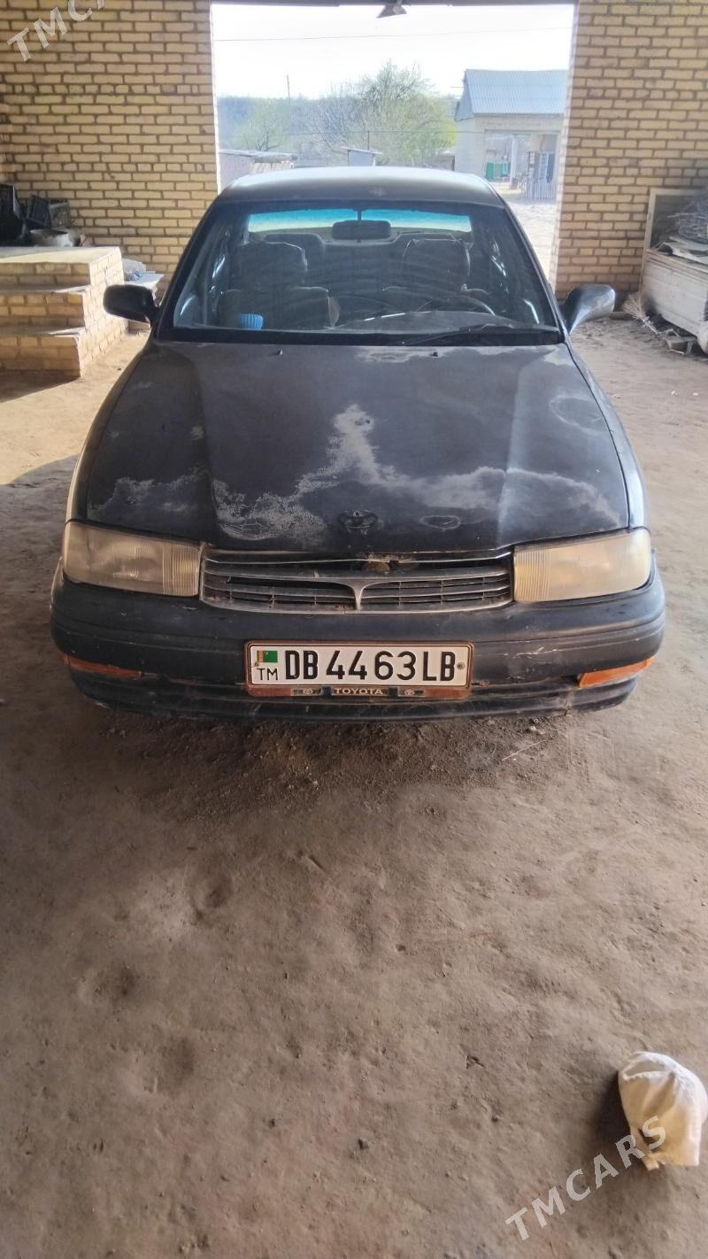 Toyota Camry 1993 - 27 000 TMT - Kerki - img 1