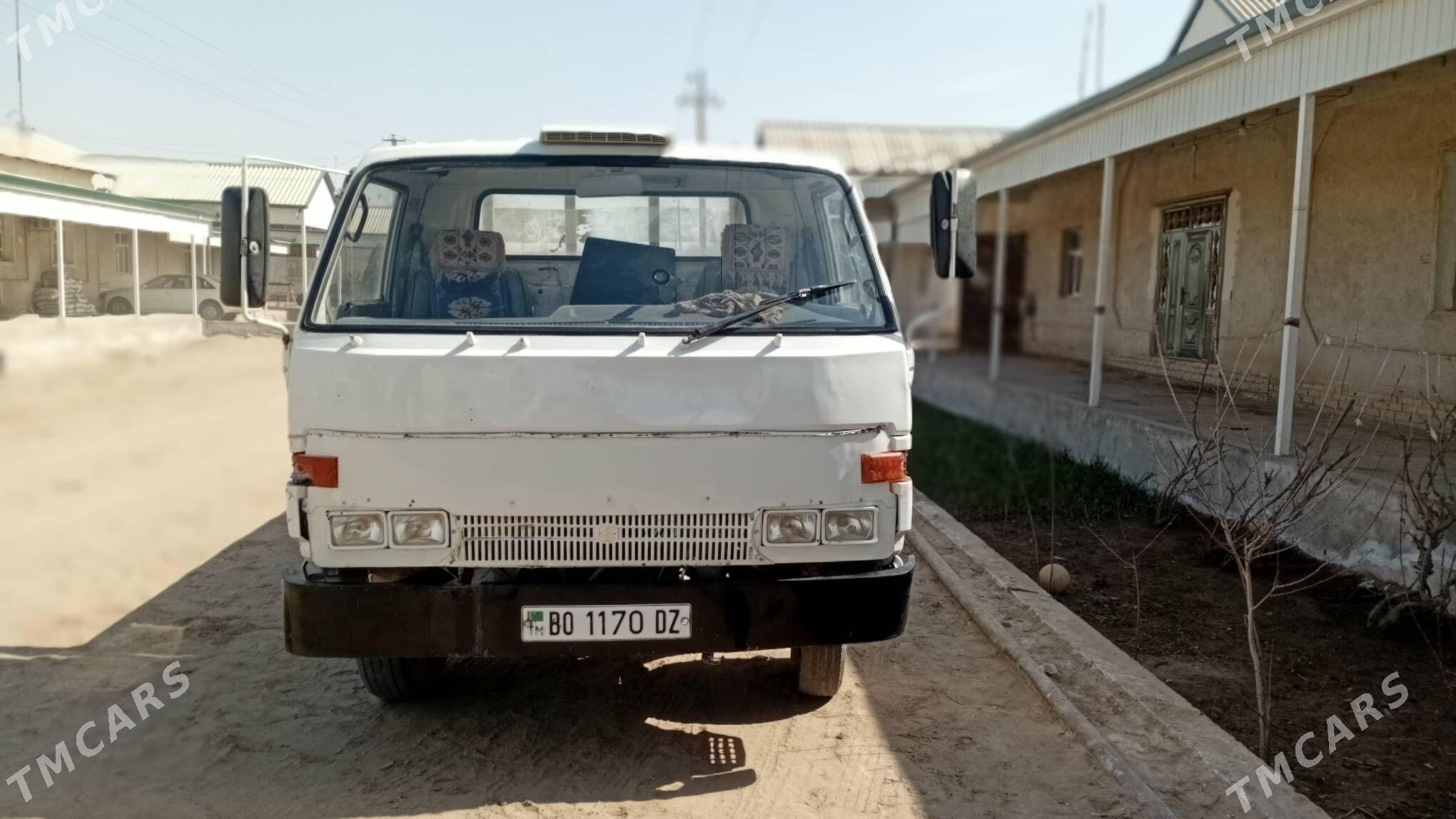 Mitsubishi Canter 1996 - 150 000 TMT - Şabat etr. - img 1