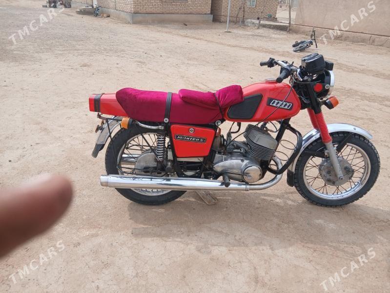 Iž Ýupiter 1991 - 18 000 TMT - Ak bugdaý etraby - img 1