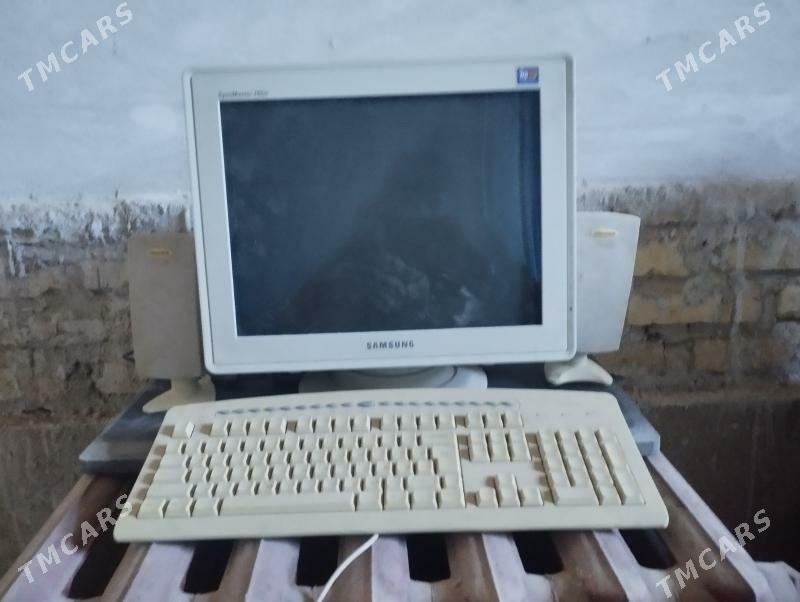 kompyuter toplum - Дашогуз - img 1