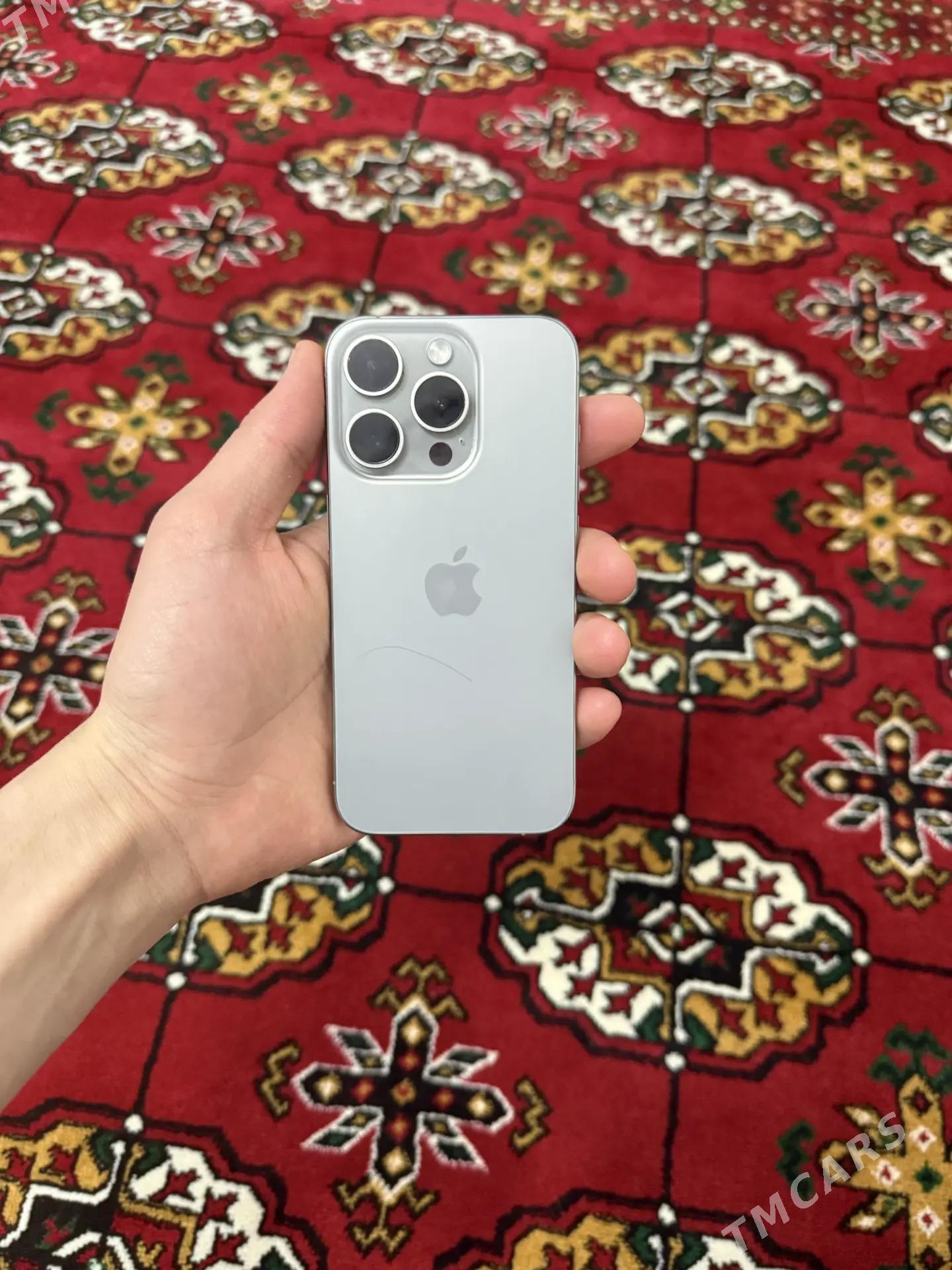 İphone 15 pro - Bäherden - img 1