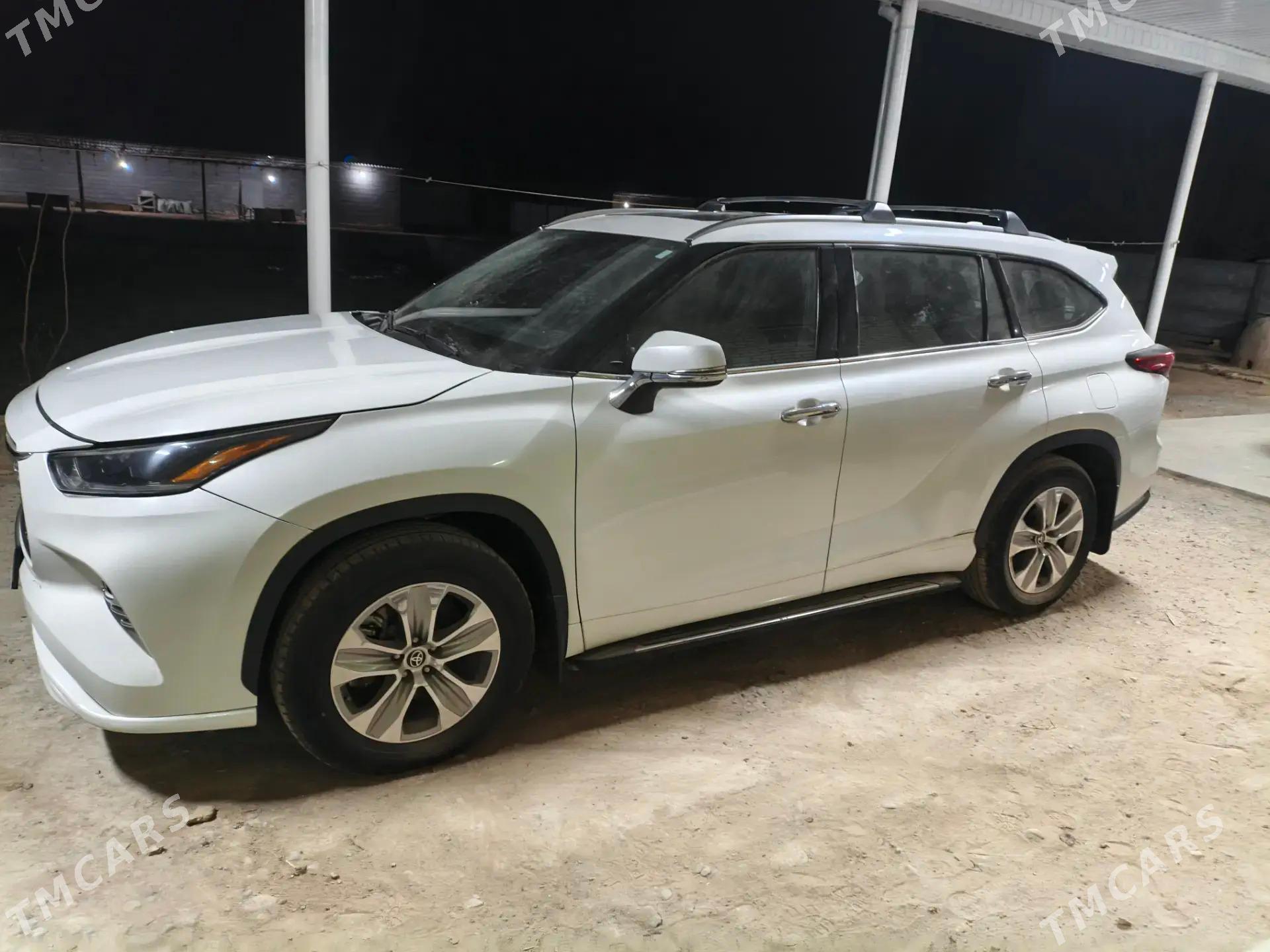Toyota Highlander 2022 - 600 000 TMT - Murgap - img 1