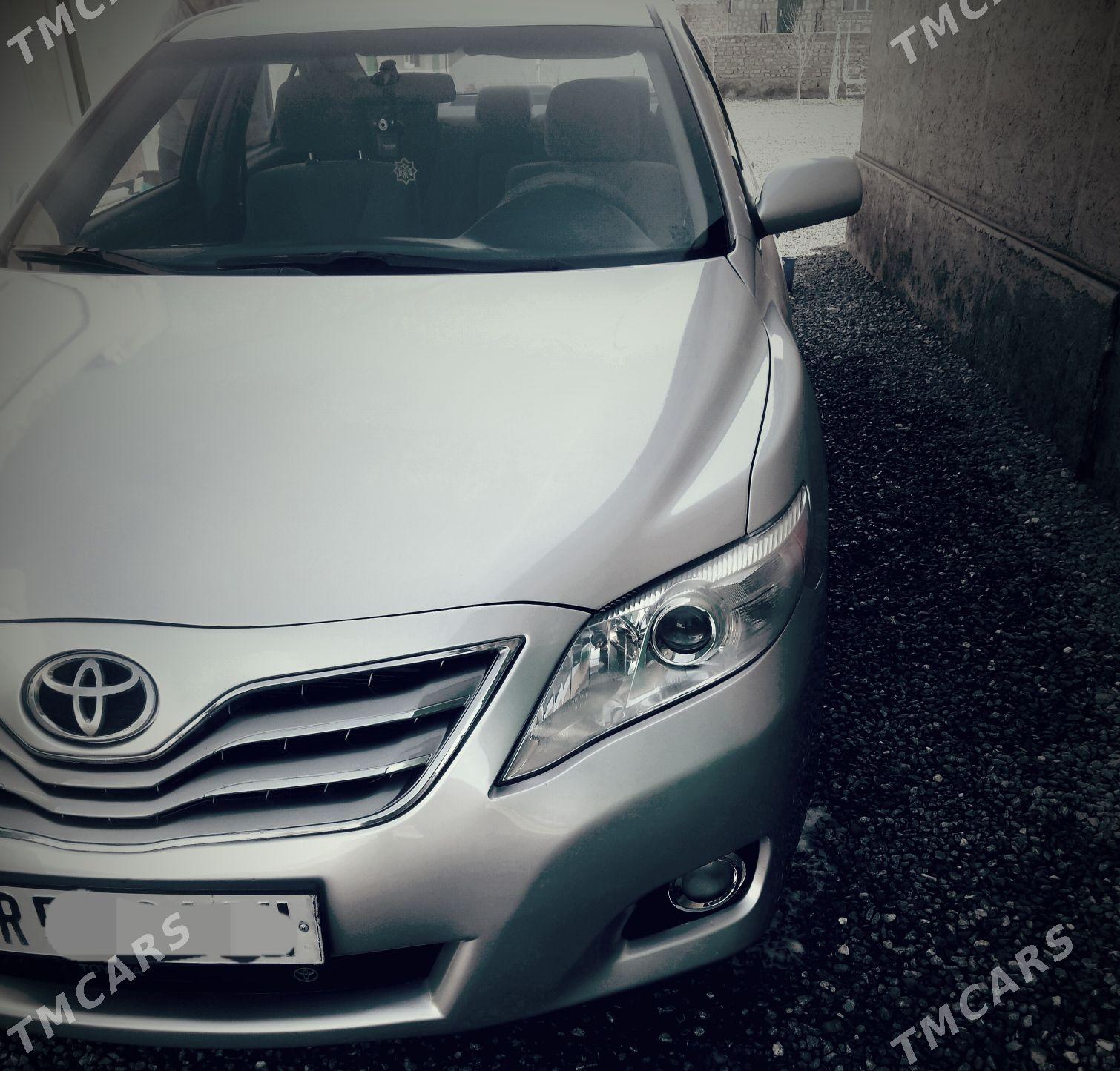 Toyota Camry 2010 - 250 000 TMT - Берекет - img 1