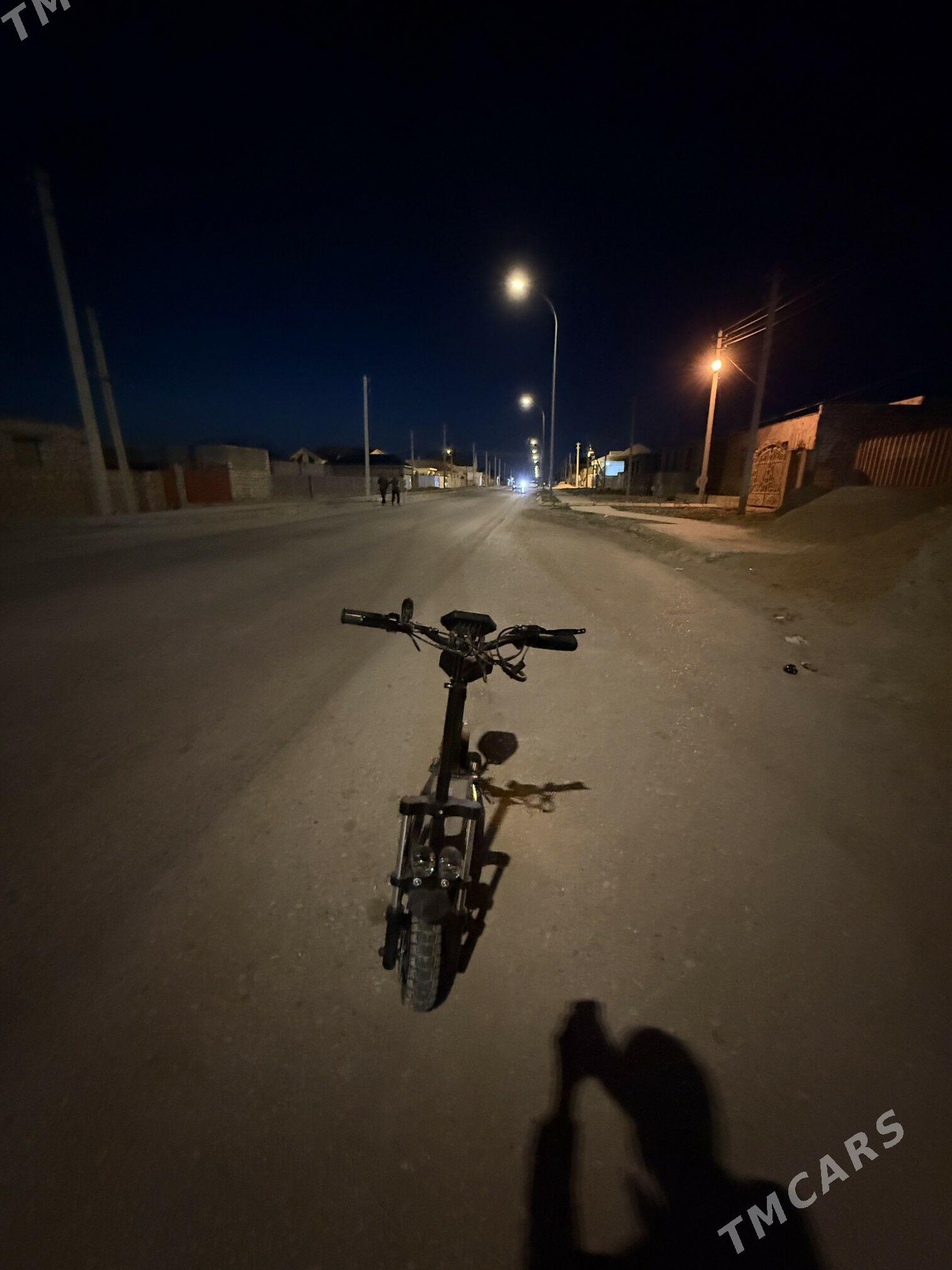 Tokly skuter - Balkanabat - img 1