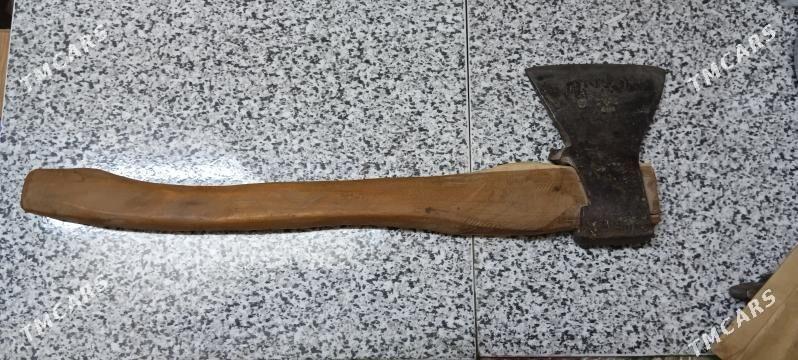 Топор - Mary - img 1