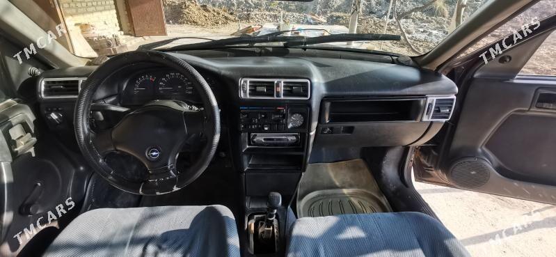 Opel Vectra 1991 - 25 000 TMT - Mary - img 1