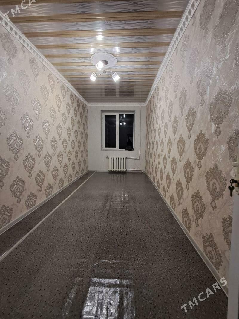 Dwores himik mikraýon - Туркменабат - img 1