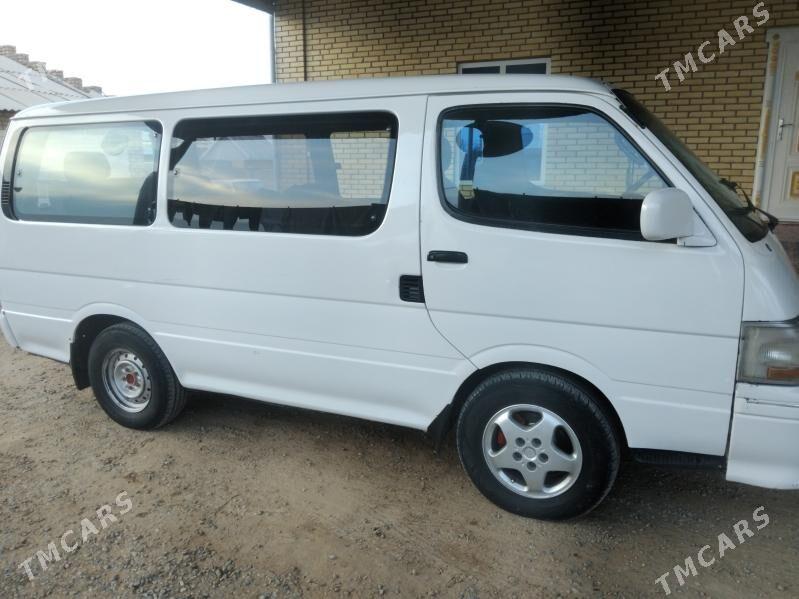 Toyota Hiace 1996 - 80 000 TMT - Sakarçäge - img 1