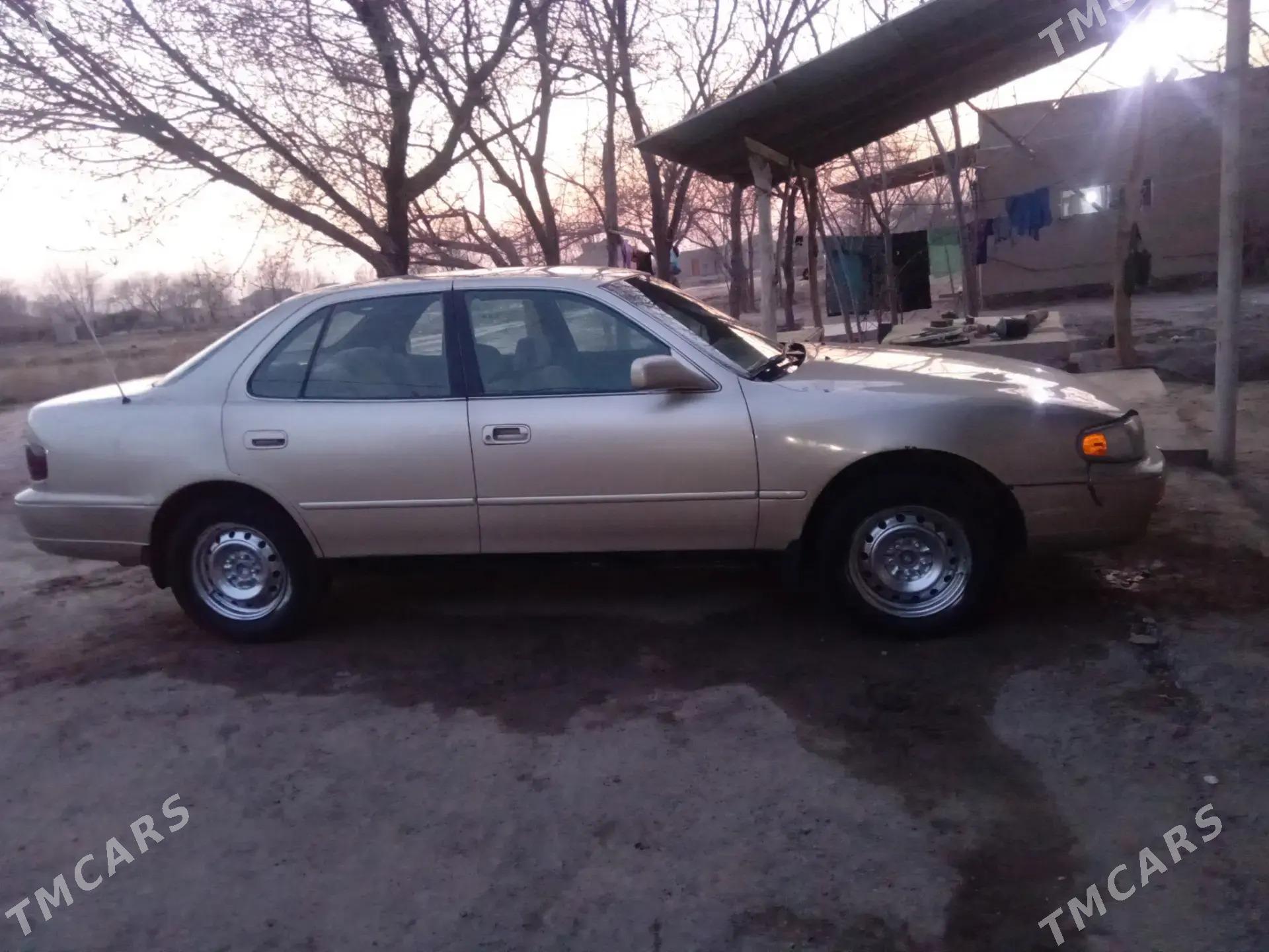Toyota Camry 1996 - 80 000 TMT - Кёнеургенч - img 1