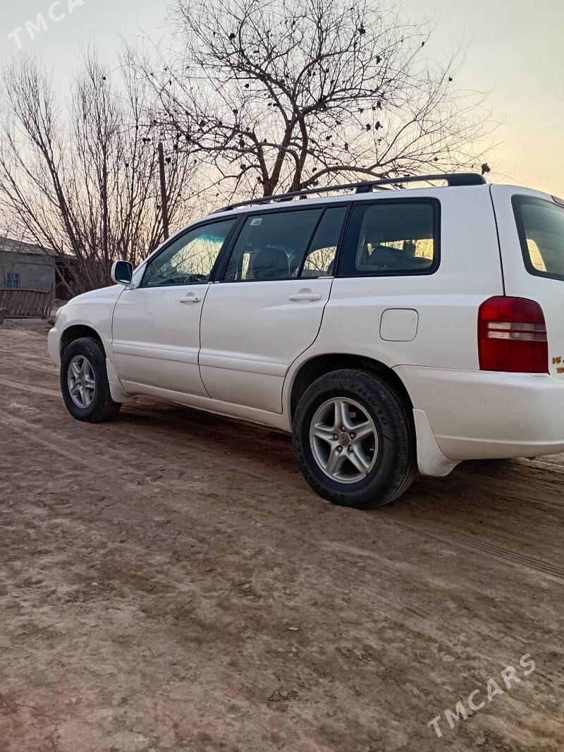Toyota Highlander 2002 - 230 000 TMT - етр. Туркменбаши - img 1