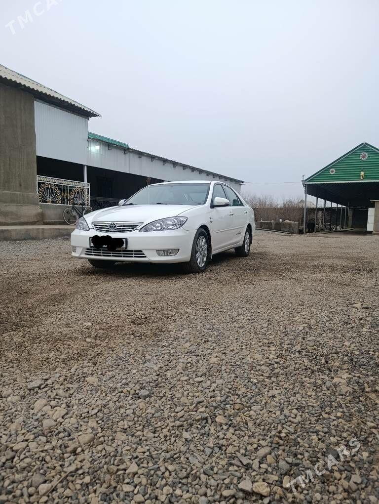 Toyota Camry 2005 - 190 000 TMT - Теджен - img 1
