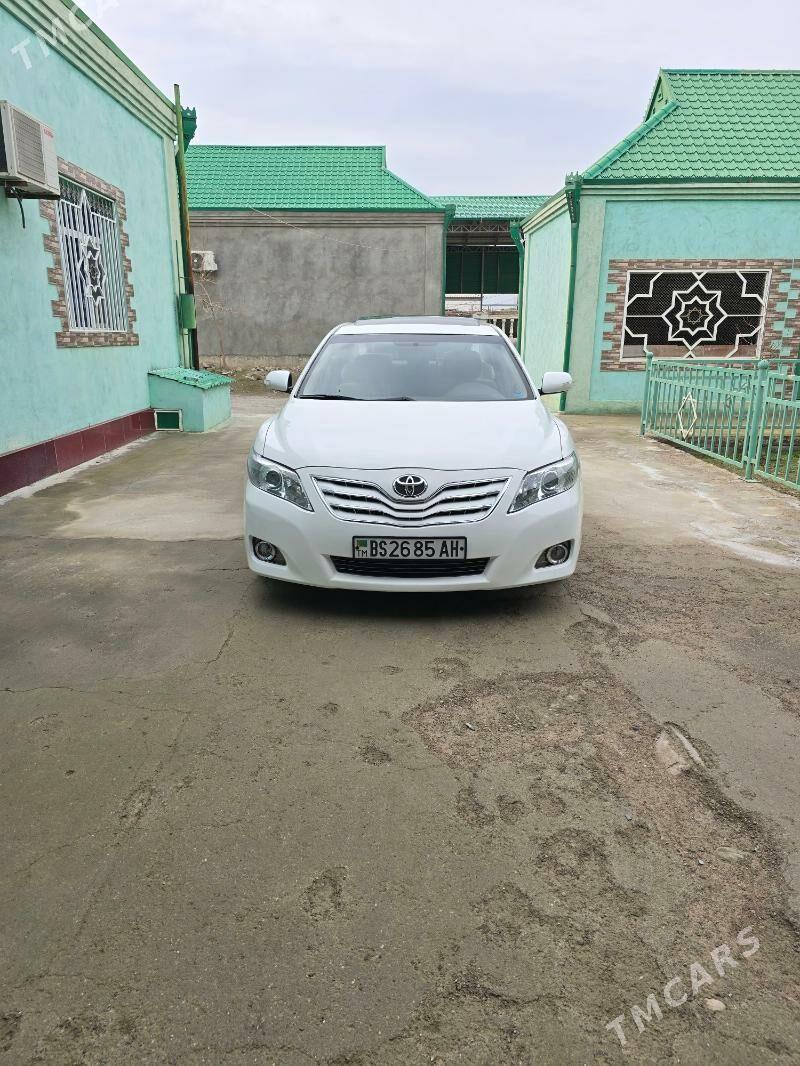 Toyota Camry 2008 - 187 000 TMT - Бахарден - img 1