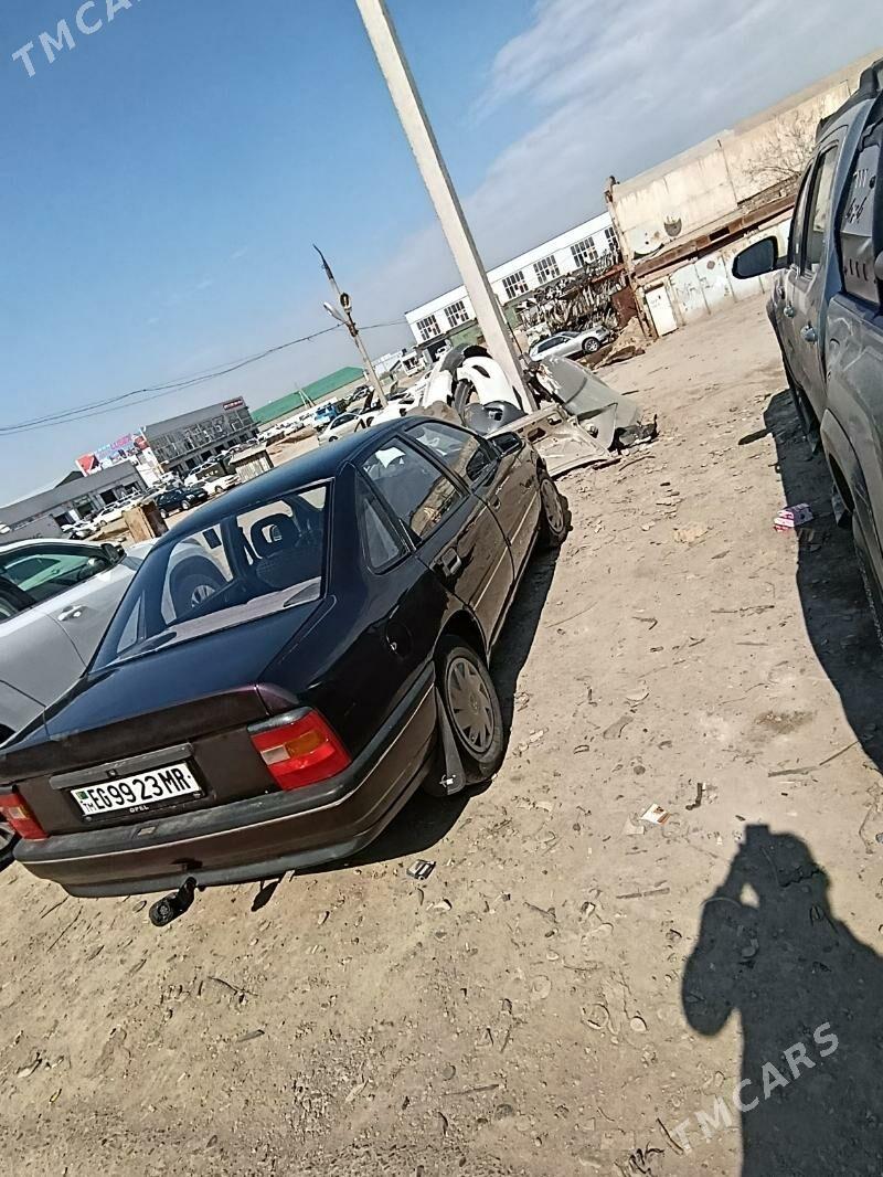 Opel Vectra 1991 - 48 000 TMT - Mary - img 1