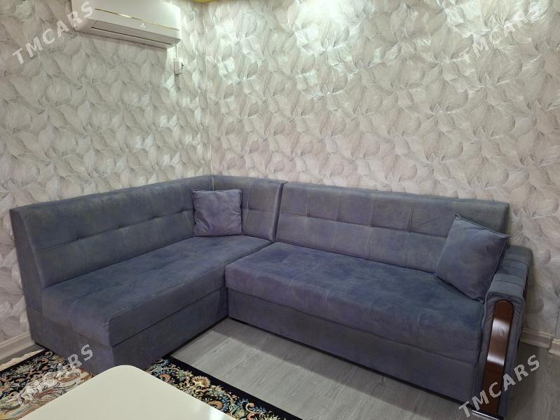 satlyk ugolok diwan - Mary - img 1