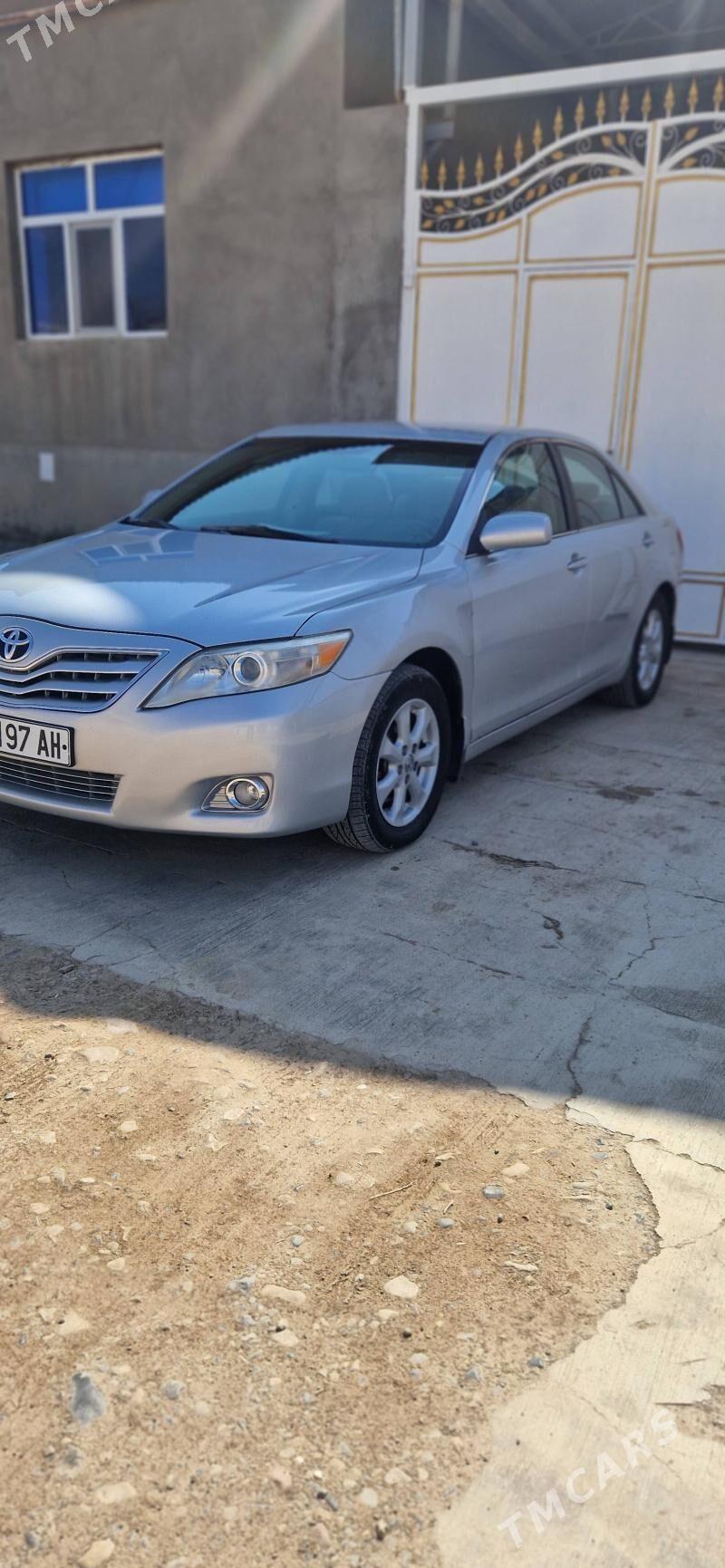 Toyota Camry 2010 - 192 000 TMT - Теджен - img 1