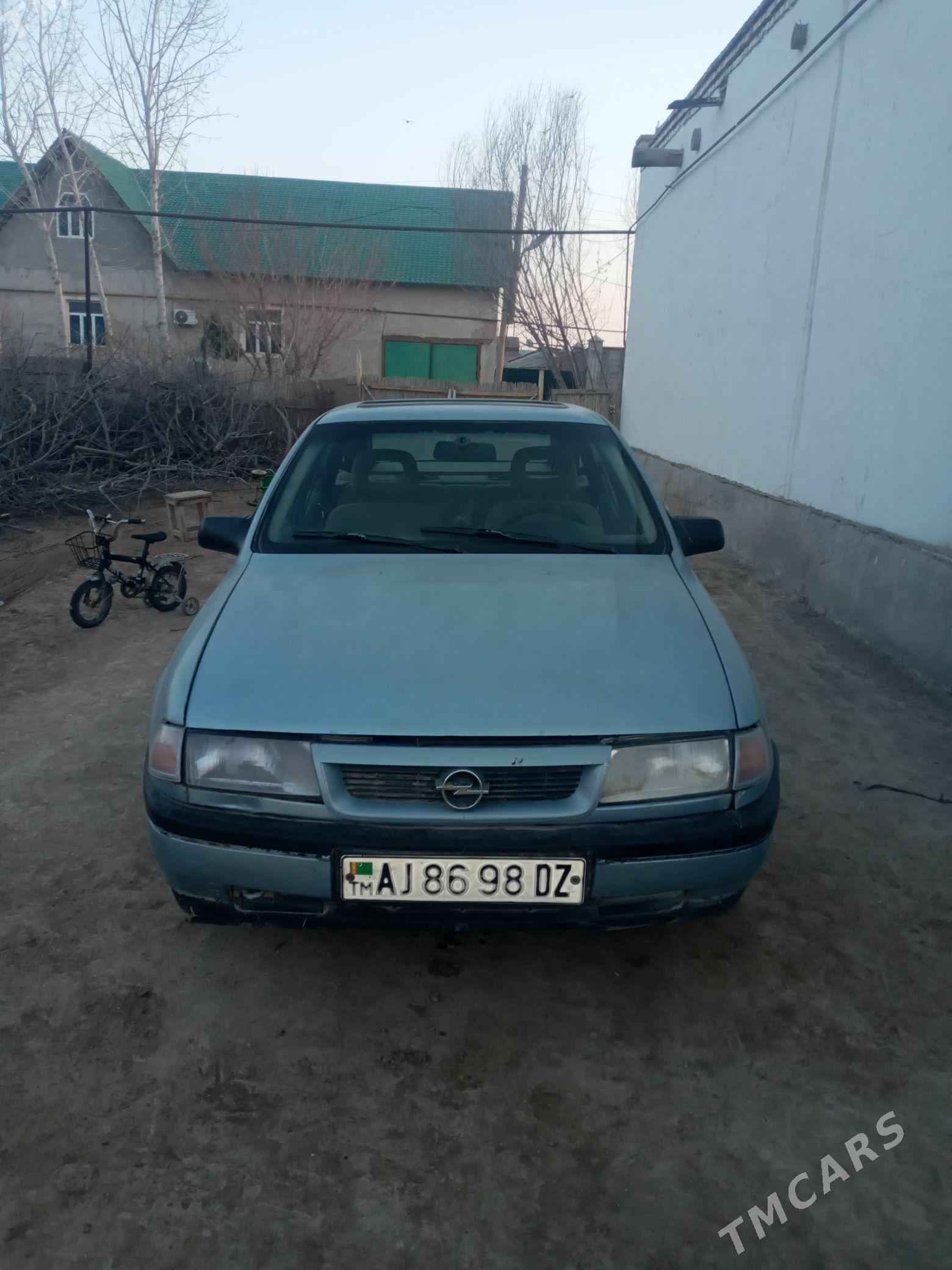 Opel Vectra 1993 - 24 000 TMT - Köneürgenç - img 1