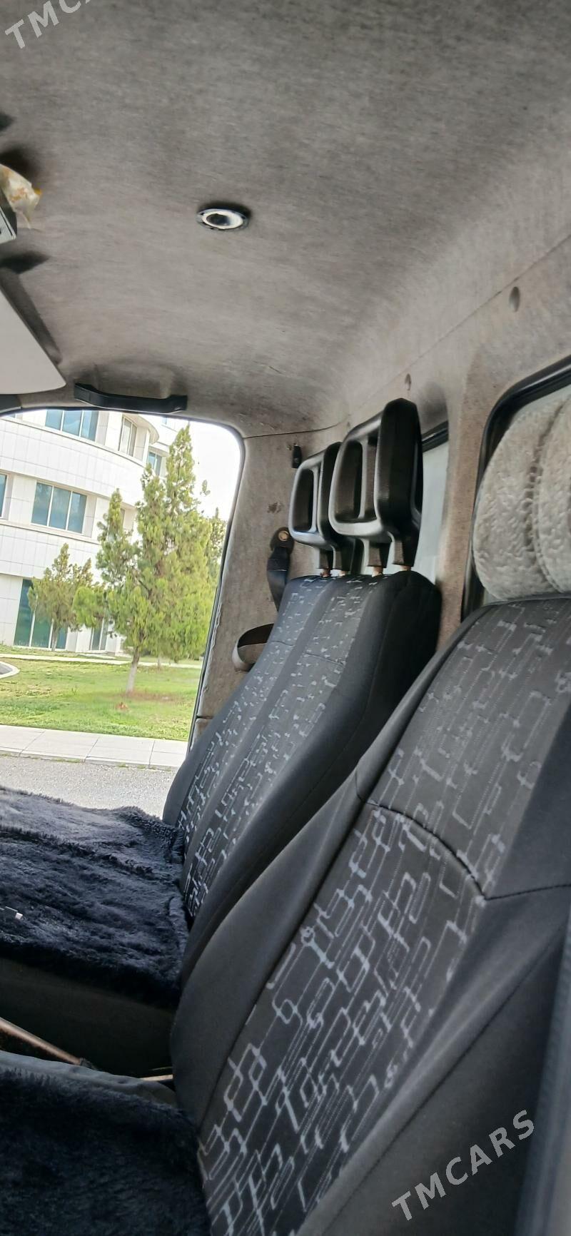 Gaz Gazel 2004 - 155 000 TMT - Мир 1 - img 1