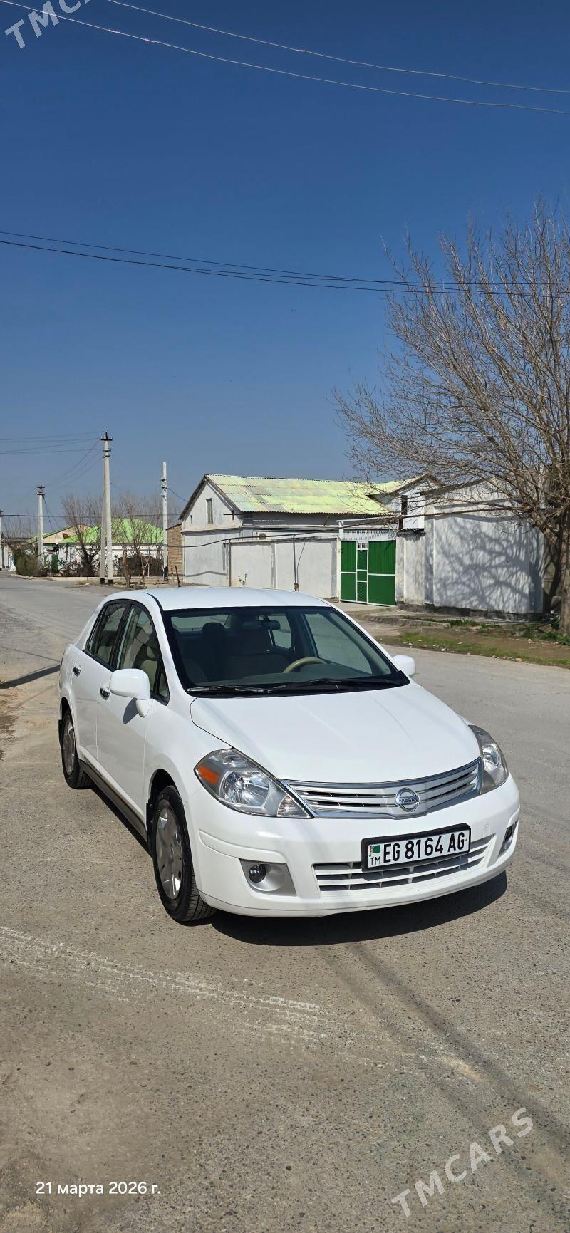 Nissan Versa 2009 - 142 000 TMT - Бедев - img 1