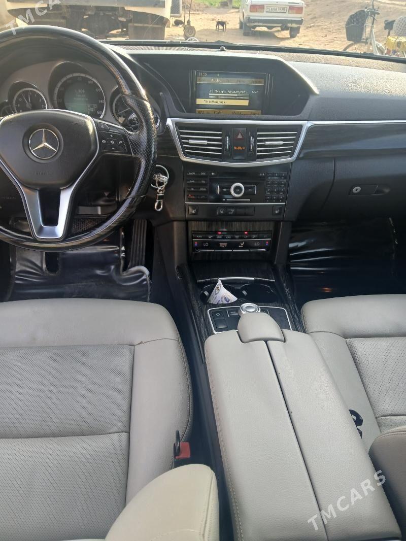 Mercedes-Benz E350 2011 - 320 000 TMT - Сакарчага - img 1