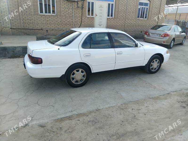 Toyota Camry 1995 - 115 000 TMT - Мары - img 1