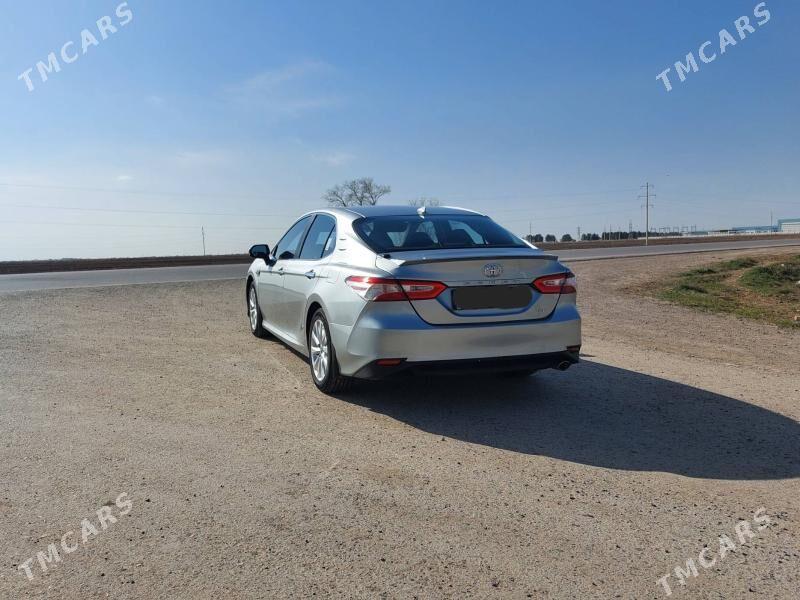 Toyota Camry 2018 - 296 000 TMT - Теджен - img 1