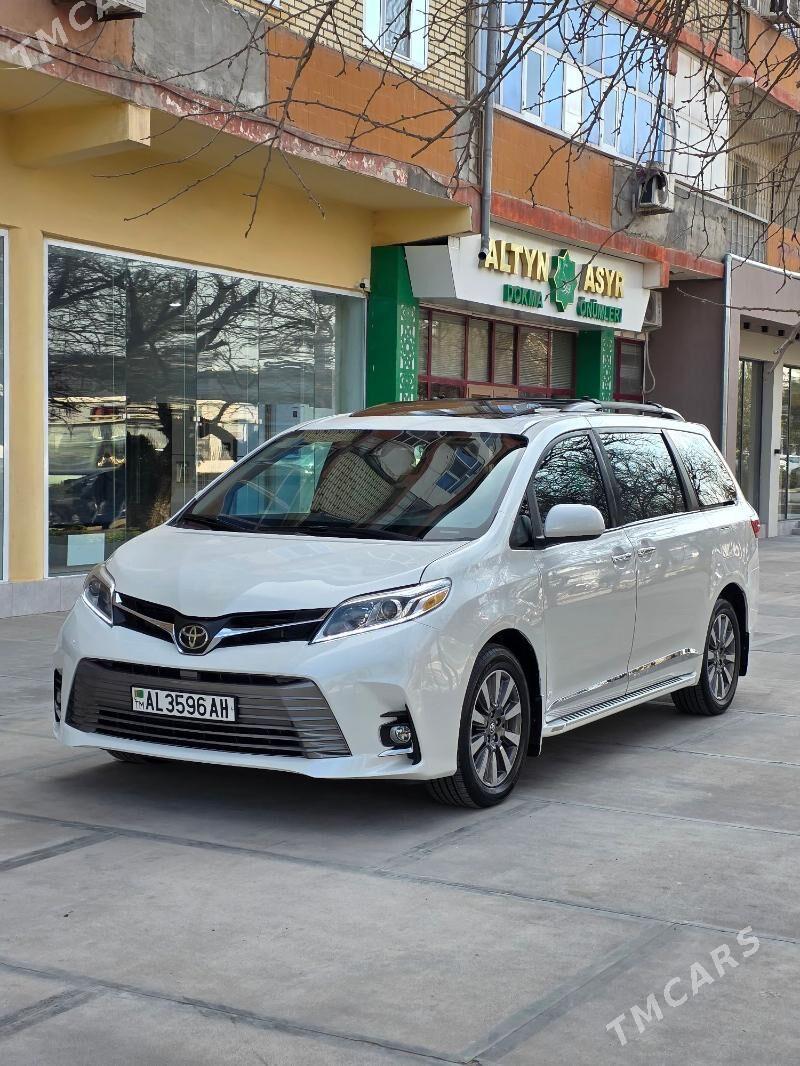 Toyota Sienna 2019 - 445 000 TMT - Мары - img 1