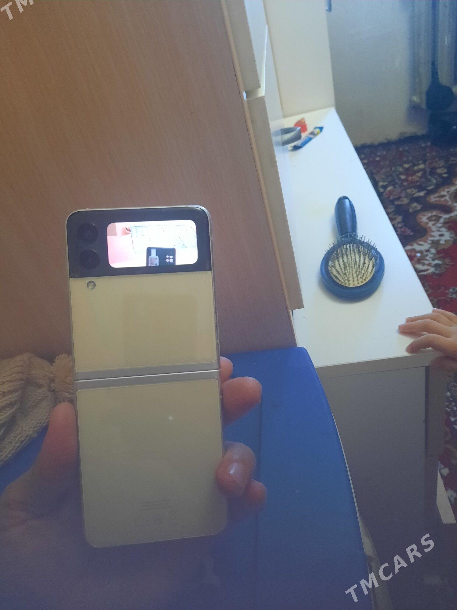 Z FLIP3 5G - Дашогуз - img 1