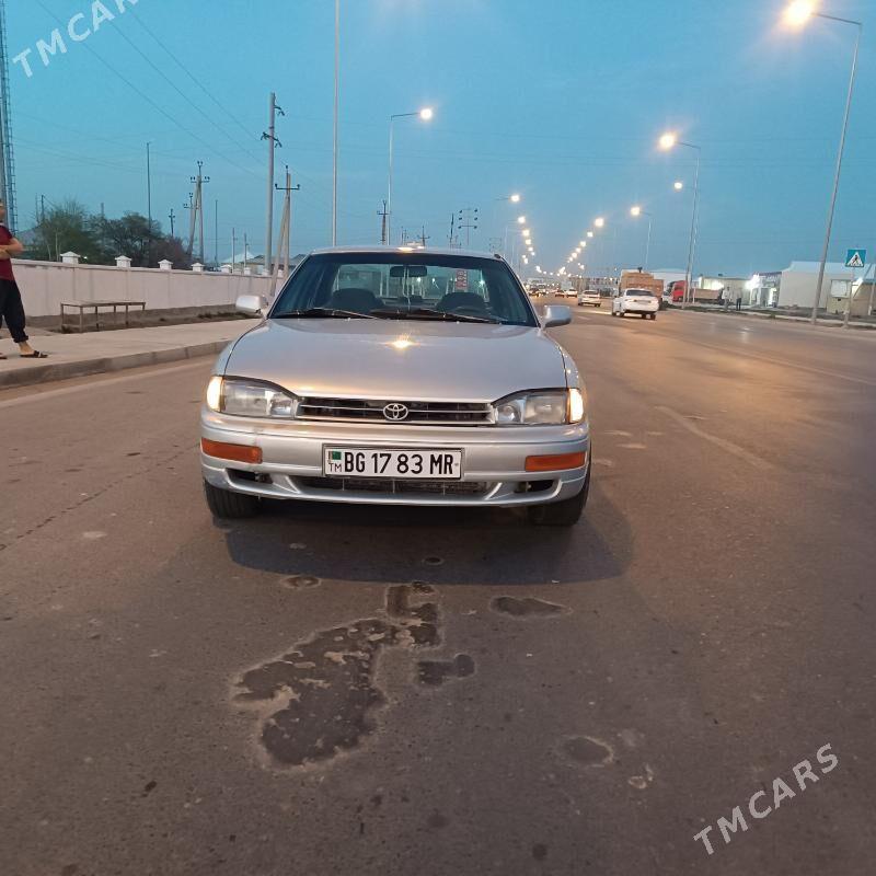 Toyota Camry 1992 - 97 000 TMT - Мары - img 1
