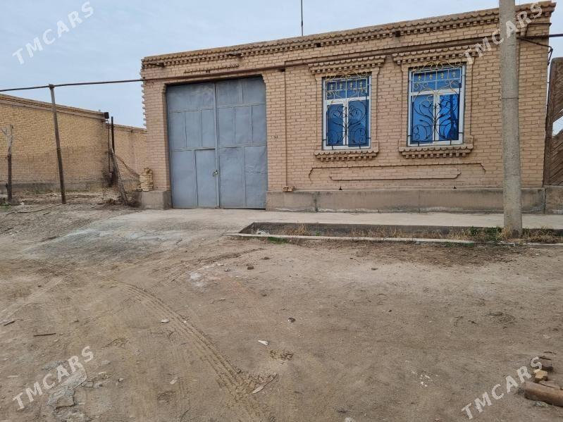 satlyk jay eyesinden - Туркменабат - img 1