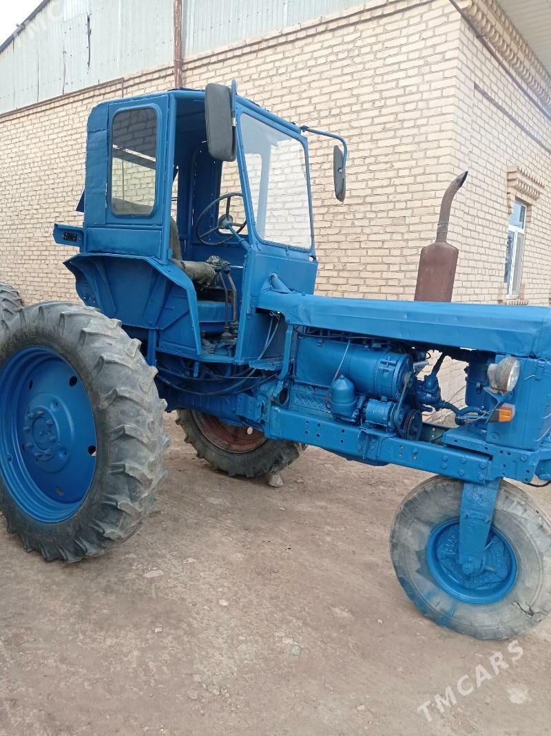 MTZ T-28 1992 - 20 000 TMT - Dänew - img 1