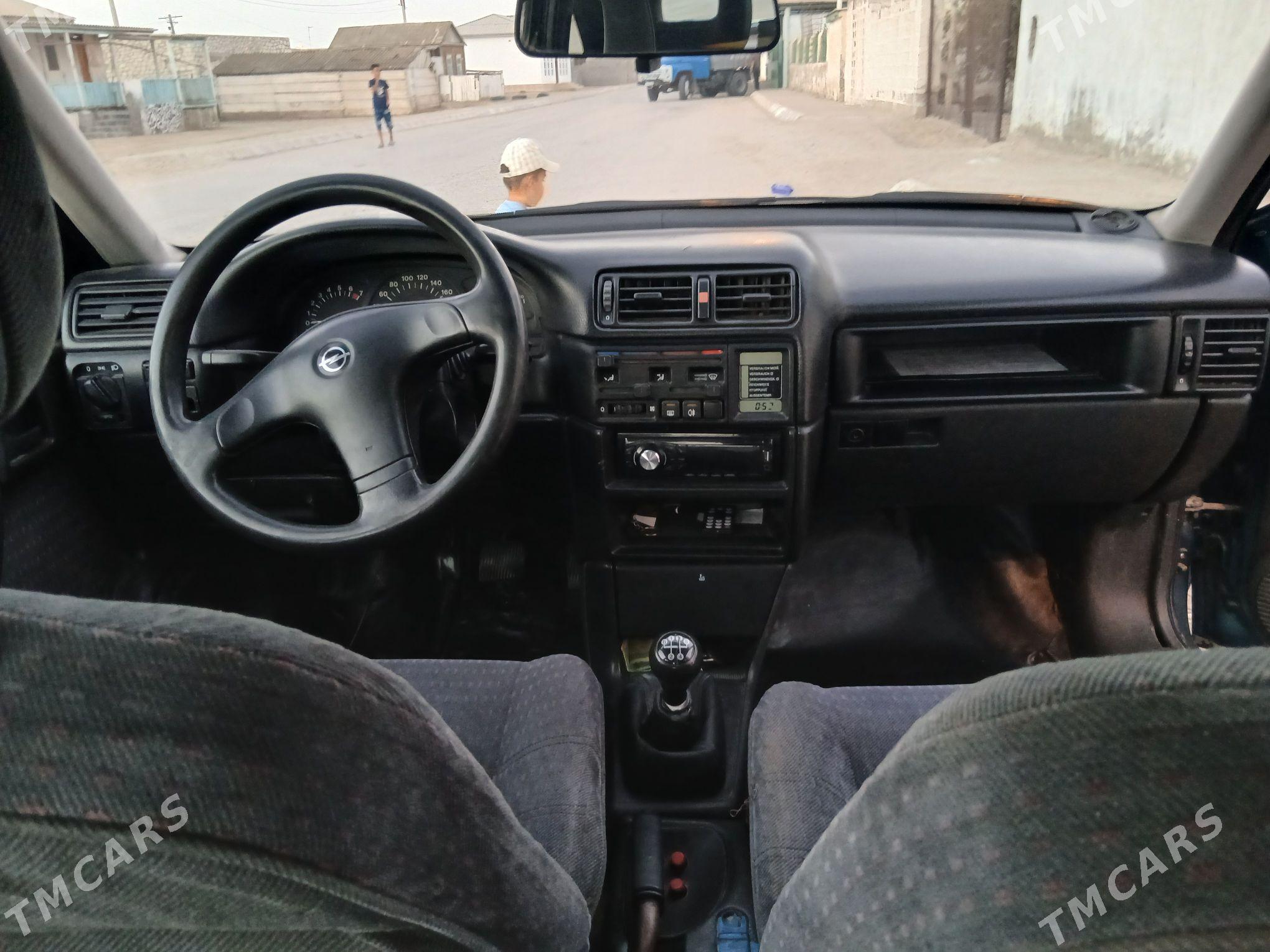 Opel Vectra 1992 - 50 000 TMT - Эсенгулы - img 1