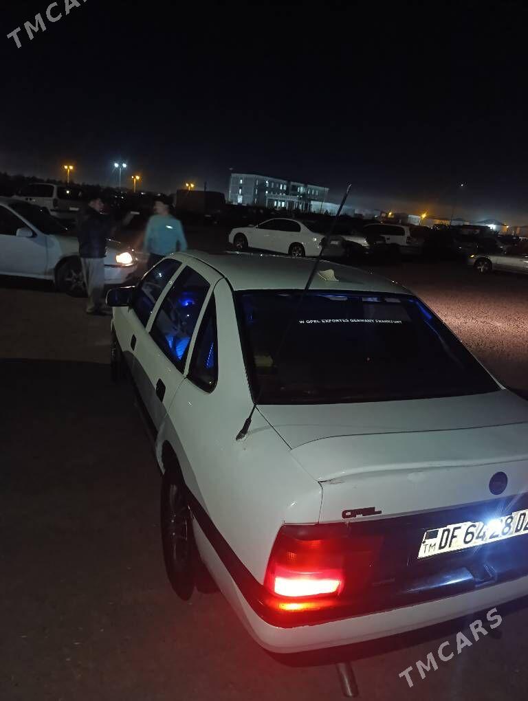 Opel Vectra 1995 - 40 000 TMT - Дашогуз - img 1