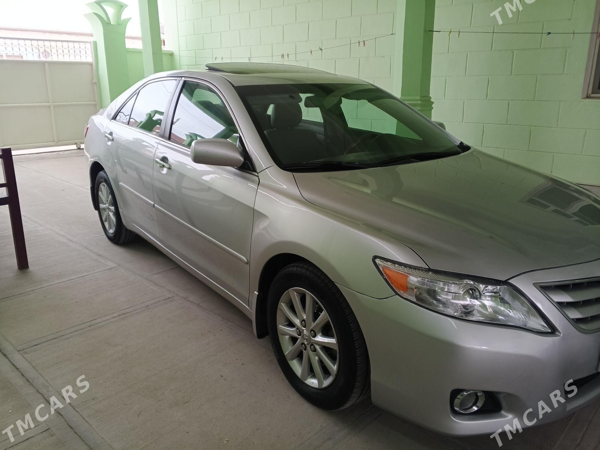 Toyota Camry 2010 - 233 000 TMT - Балканабат - img 1