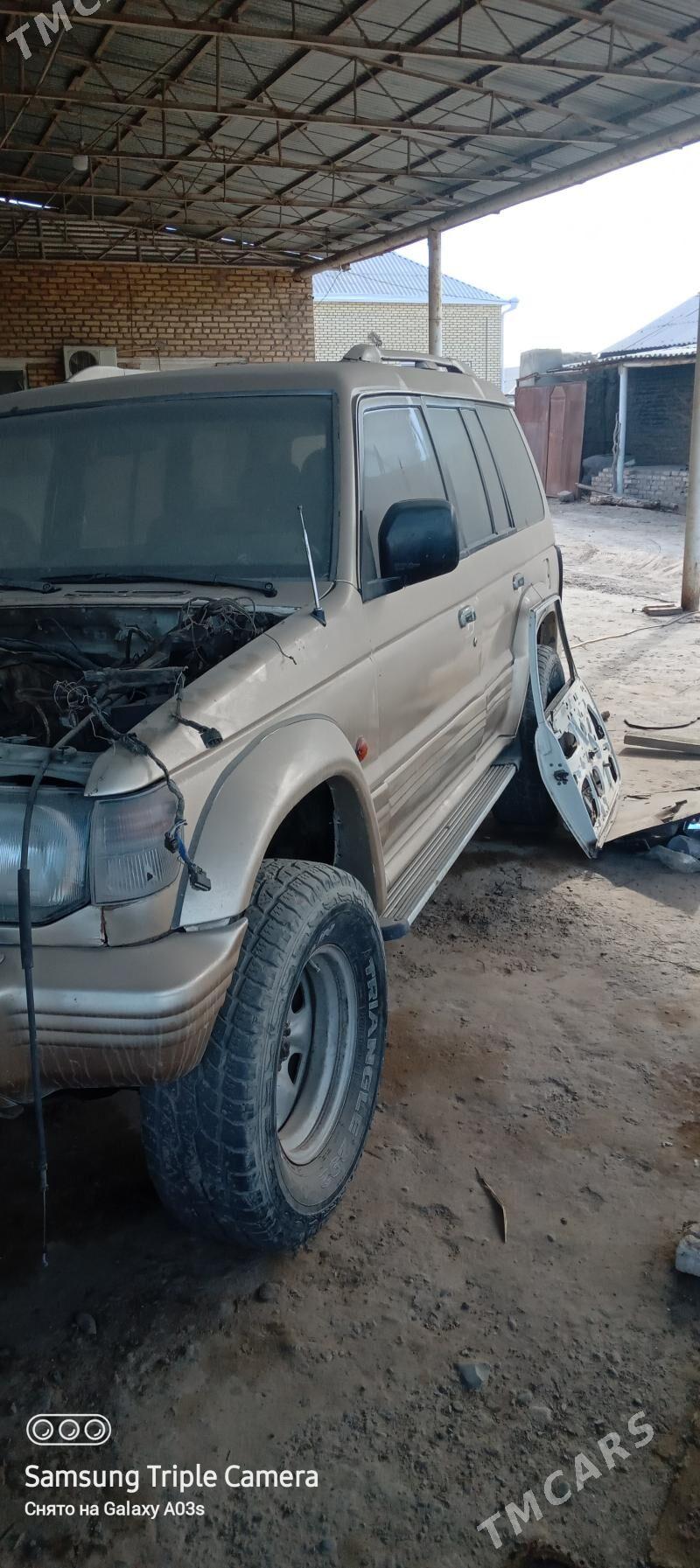 Mitsubishi Pajero 1992 - 70 000 TMT - Мары - img 1