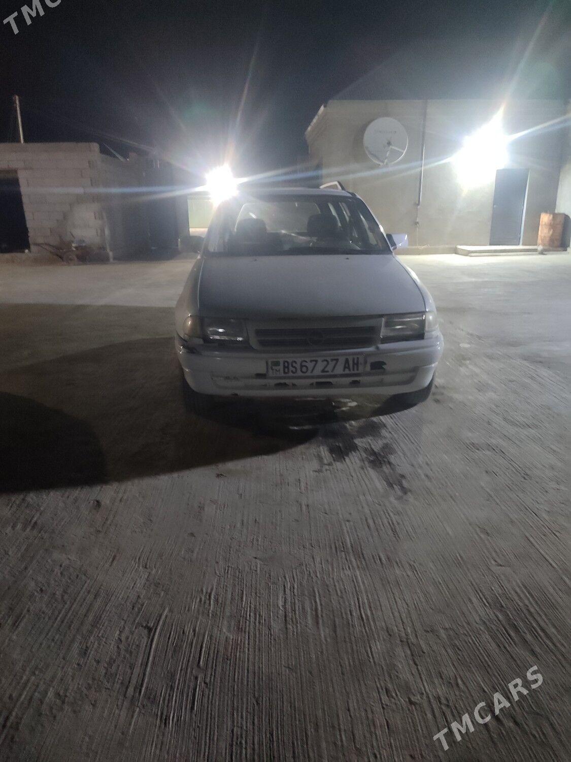 Opel Astra 1992 - 45 000 TMT - Bäherden - img 1