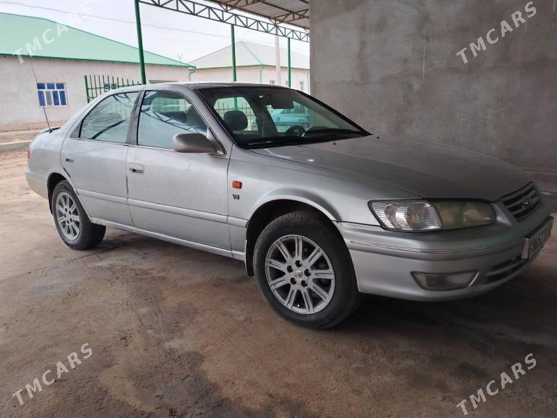 Toyota Camry 2001 - 150 000 TMT - Дашогуз - img 1