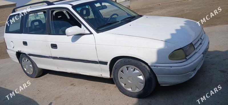 Opel Astra 1992 - 30 000 TMT - Гёкдепе - img 1
