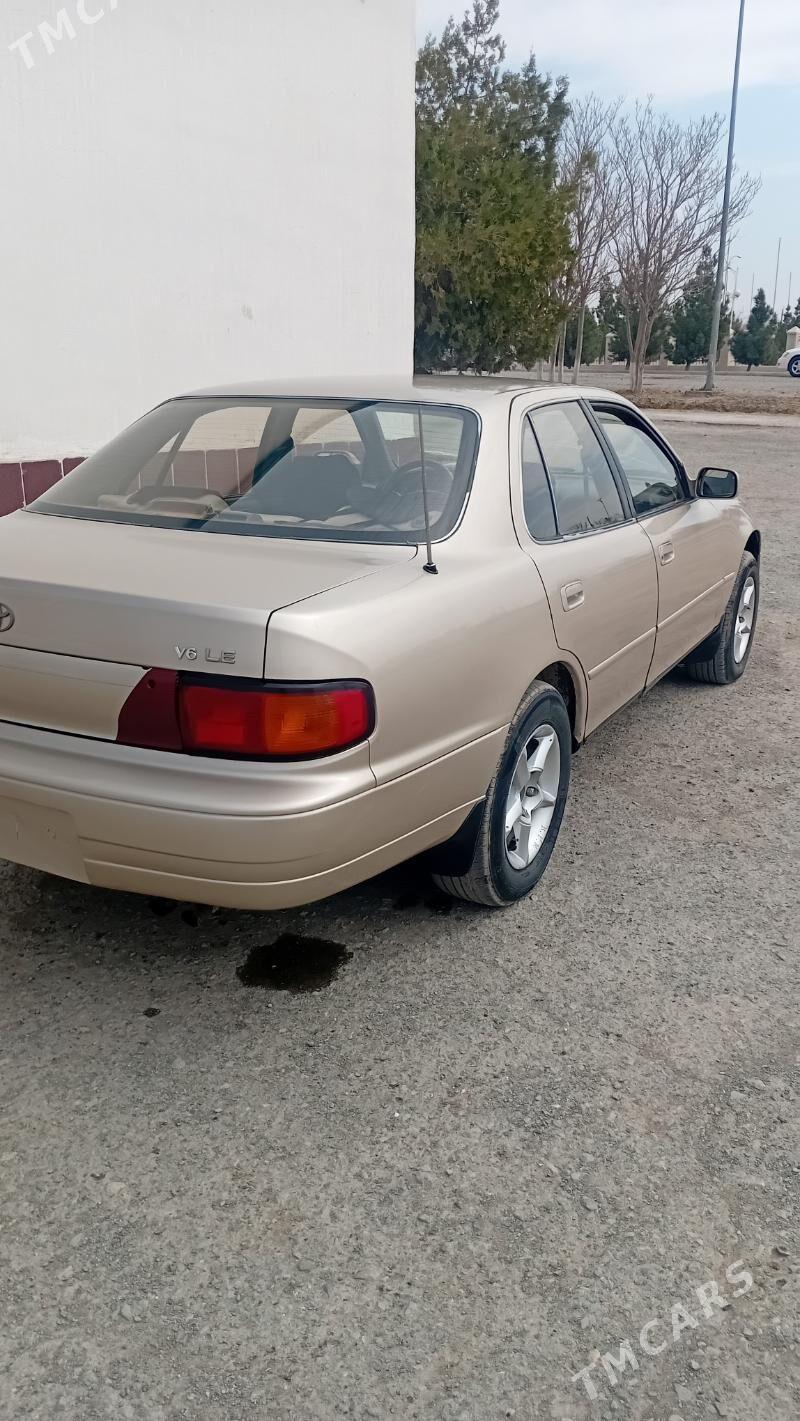 Toyota Camry 1993 - 100 000 TMT - Мары - img 1