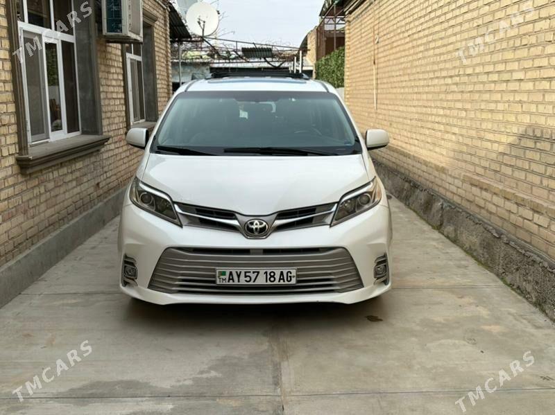 Toyota Sienna 2016 - 370 000 TMT - Aşgabat - img 1
